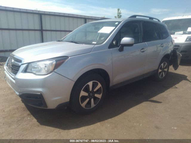 JF2SJAGC0JH472747 Subaru Forester Premium