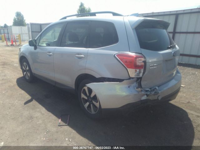 JF2SJAGC0JH472747 Subaru Forester Premium