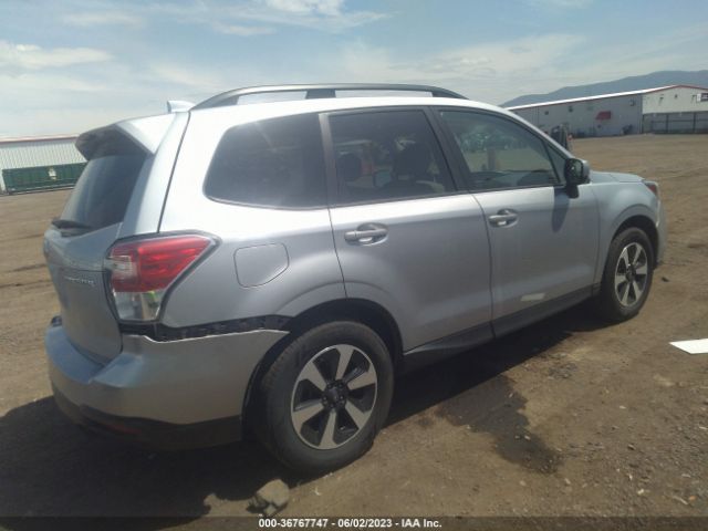 JF2SJAGC0JH472747 Subaru Forester Premium