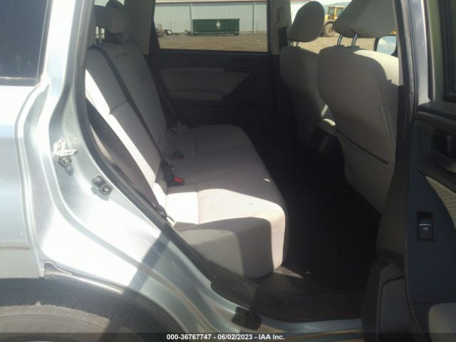 JF2SJAGC0JH472747 Subaru Forester Premium