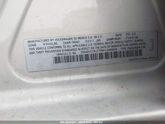 2010 VOLKSWAGEN JETTA SEDAN LIMITED VIN: 3VWAX7AJ7AM138064