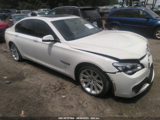2015 BMW Alpina B7, VIN: WBAYA8C52FD825526