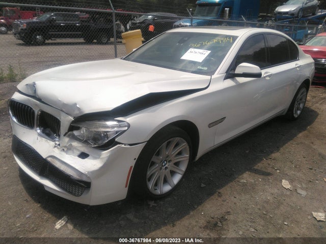 2015 BMW Alpina B7, VIN: WBAYA8C52FD825526