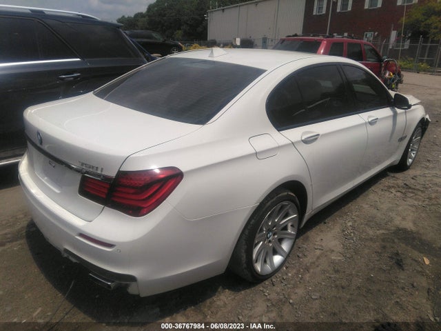 2015 BMW Alpina B7, VIN: WBAYA8C52FD825526