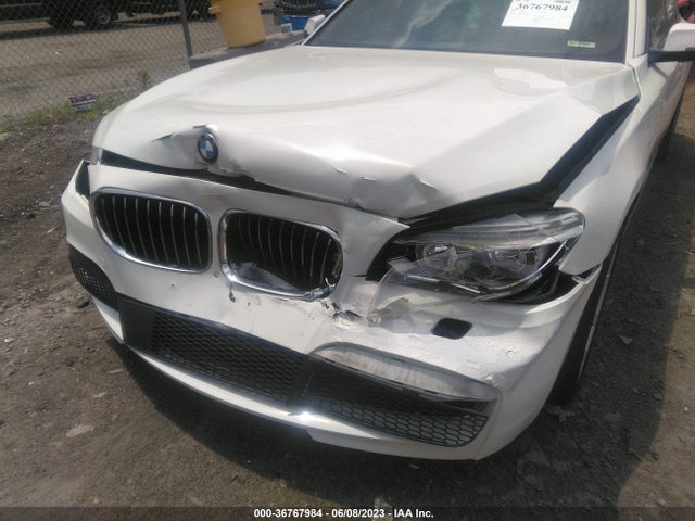 2015 BMW Alpina B7, VIN: WBAYA8C52FD825526