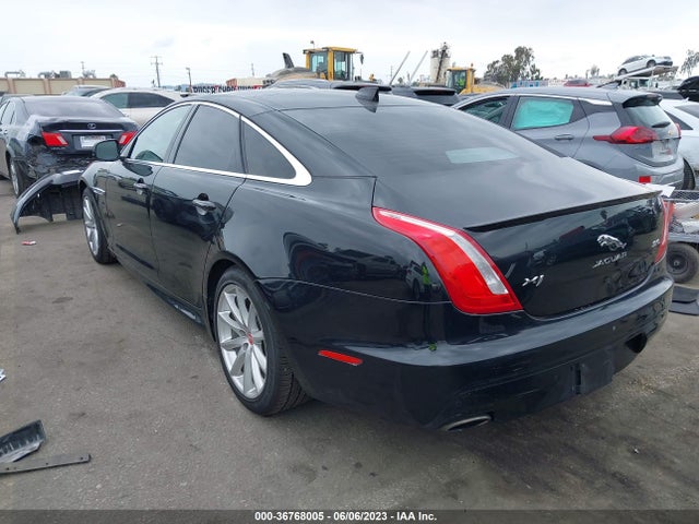 2017 Jaguar XJ, VIN: SAJWA1C7XH8W03784