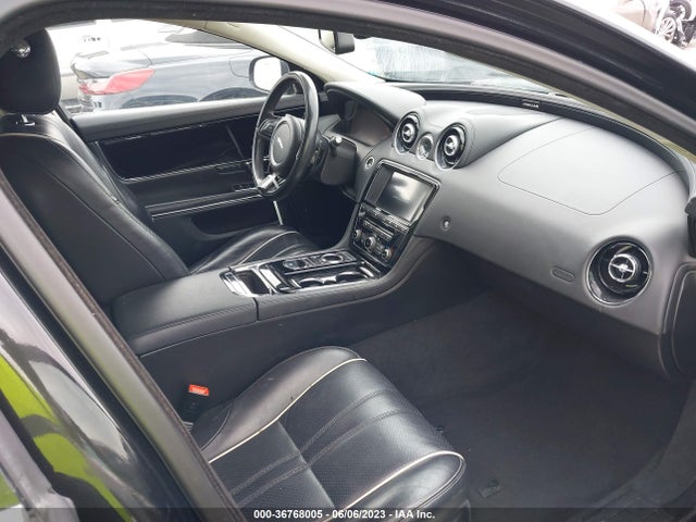 2017 Jaguar XJ, VIN: SAJWA1C7XH8W03784