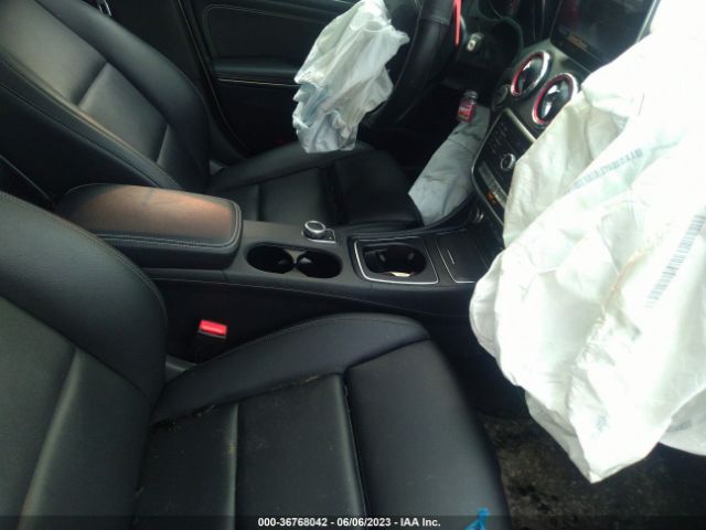 WDDSJ4GBXKN698956 Mercedes-Benz Cla Cla 250