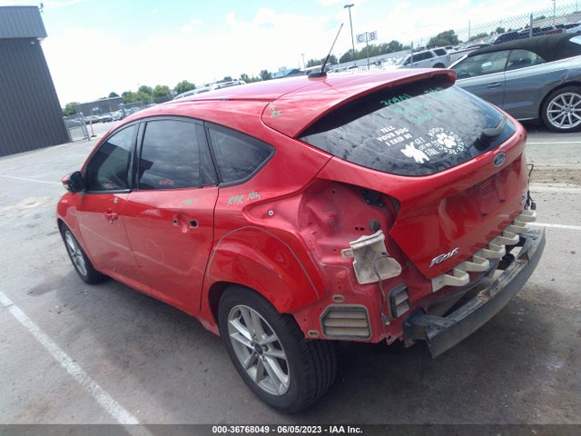 Ford FOCUS SE 2016 1FADP3K27GL270256 Image 5