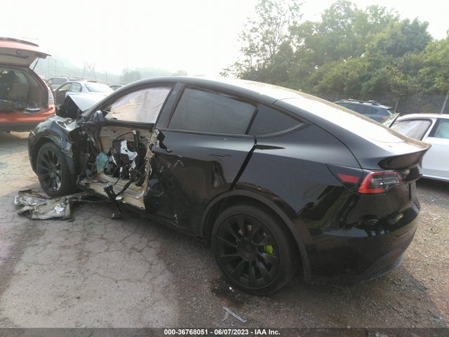 5YJYGDEE1MF066820 Tesla Model Y Long Range