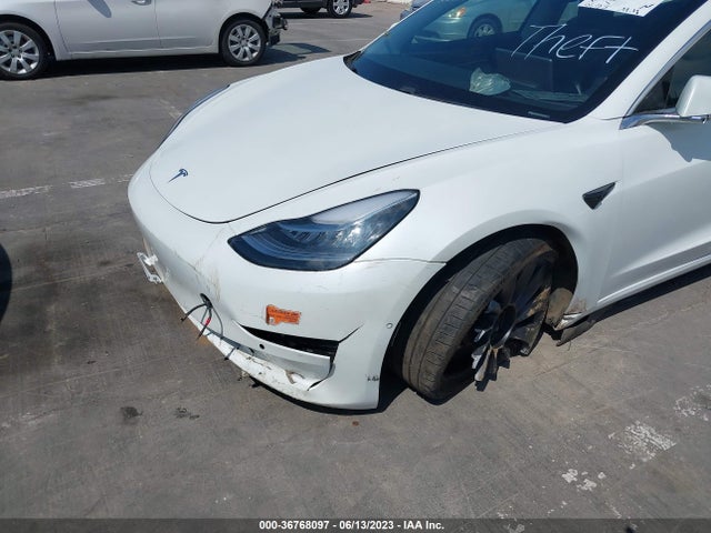 Tesla Model 3 Performance 2020 5YJ3E1EC2LF624332 Image 13