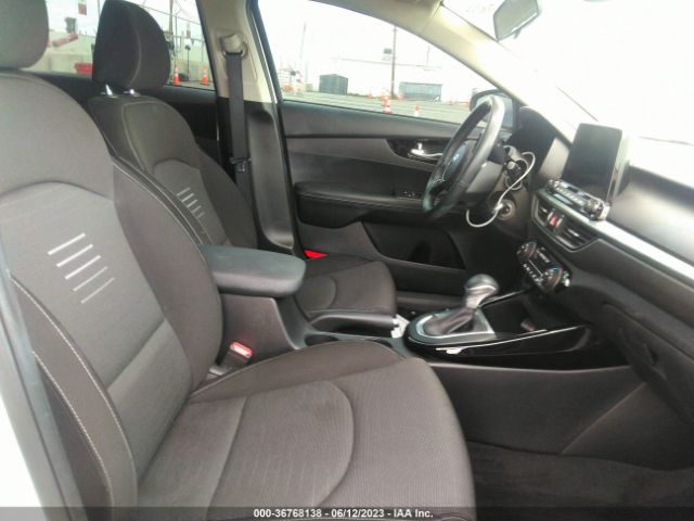 3KPF34AD5KE070887 KIA FORTE S