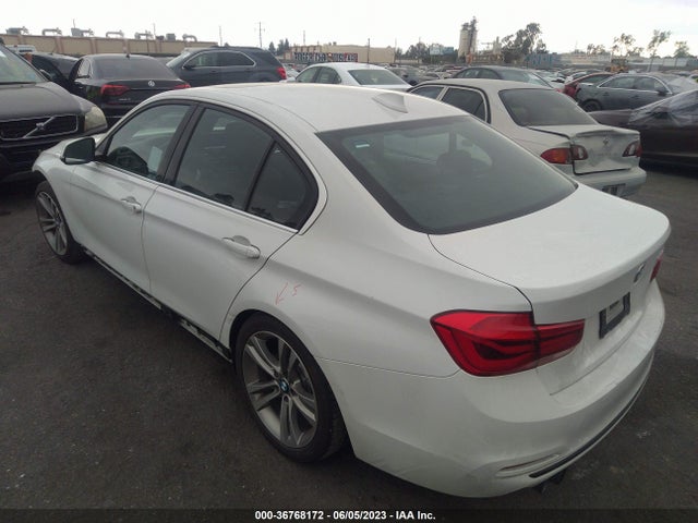 BMW 3 Series 330i 2018 WBA8B9C57JEE82849 Image 3