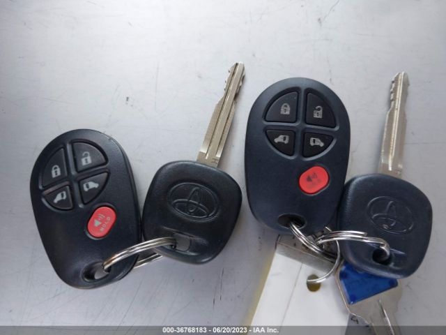 5TDKZ3DC5LS049023 Toyota SIENNA LE