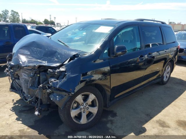 5TDKZ3DC5LS049023 Toyota SIENNA LE