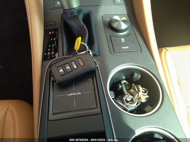 Lexus RC 350 2015 JTHHE5BC4F5002840 Image 3
