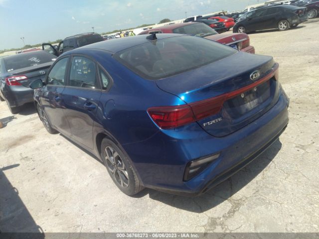 3KPF24ADXME307427 KIA Forte Lxs