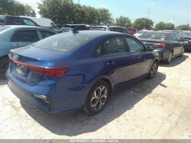 3KPF24ADXME307427 KIA Forte Lxs