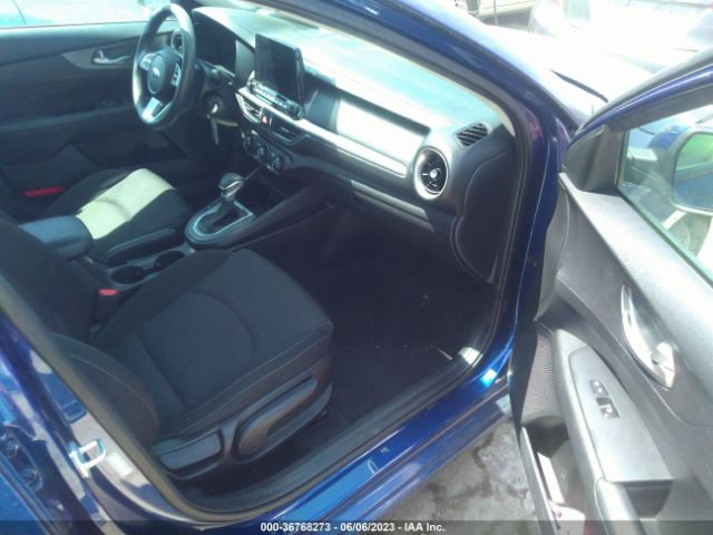 3KPF24ADXME307427 KIA Forte Lxs