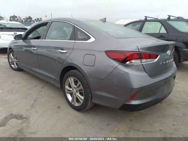 Hyundai Sonata Limited 2018 5NPE34AFXJH696796 Image 3