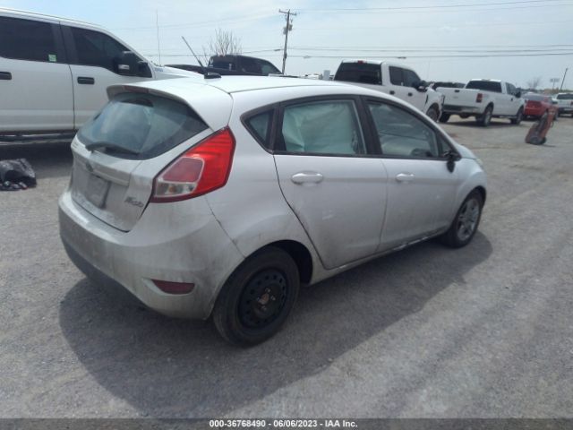 3FADP4EJ5JM112836 Ford FIESTA SE