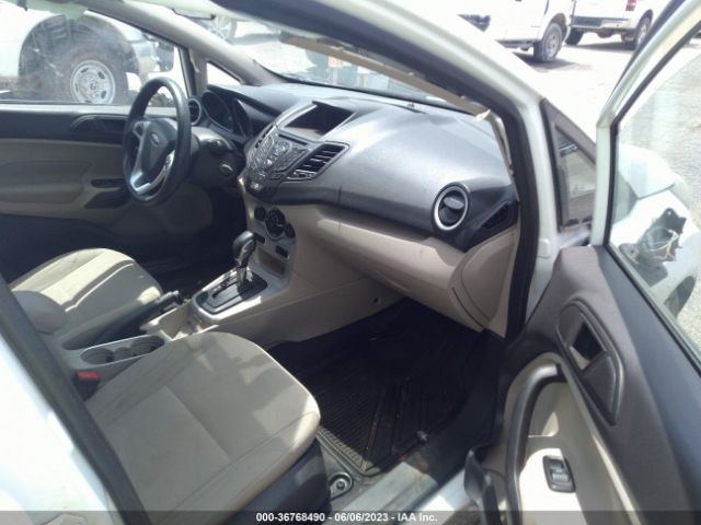 3FADP4EJ5JM112836 Ford FIESTA SE