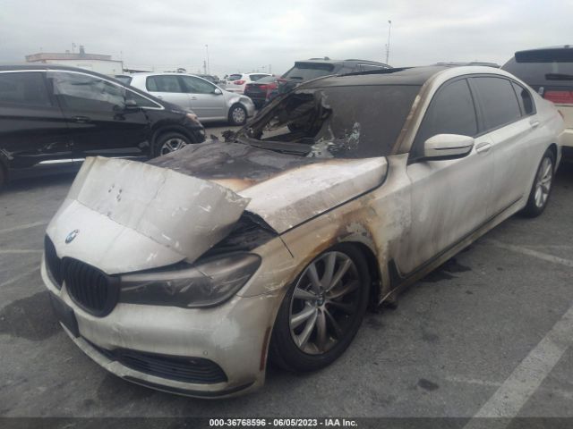 WBA7E2C51HG739865 BMW 7 Series 740i