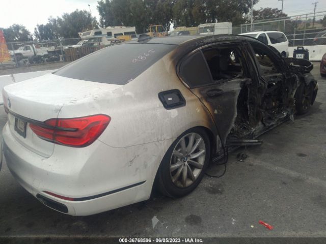 WBA7E2C51HG739865 BMW 7 Series 740i