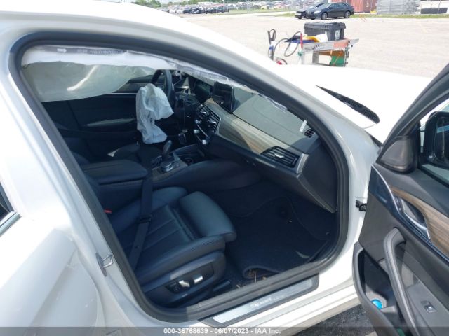 WBAJA5C56JG899927 BMW 5 Series 530i