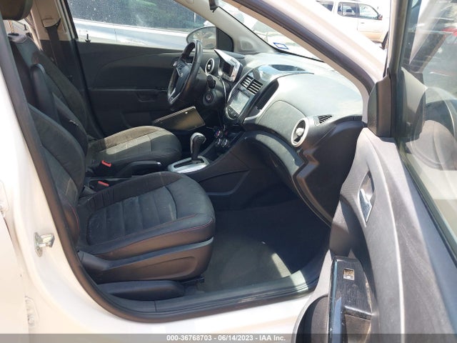 Chevrolet Sonic Rs 2015 1G1JG6SB3F4154374 Image 6