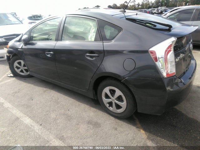 Toyota Prius Four 2015 JTDKN3DU7F1877239 Image 3