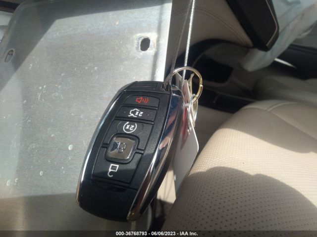 5LMTJ3DH9HUL71201 Lincoln Mkc Reserve