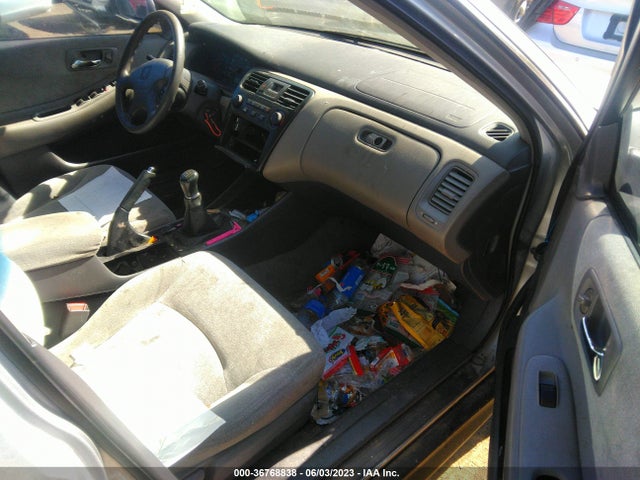 2002 HONDA ACCORD SDN LX VIN: JHMCG554X2C033380