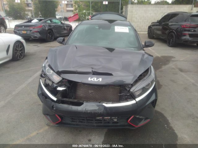 3KPF54AD0NE432641 KIA Forte Gt-line