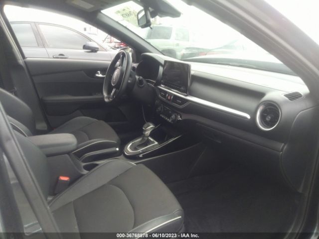 3KPF54AD0NE432641 KIA Forte Gt-line