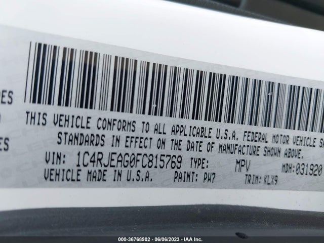 1C4RJEAG0FC815769 Jeep Grand Cherokee Altitude