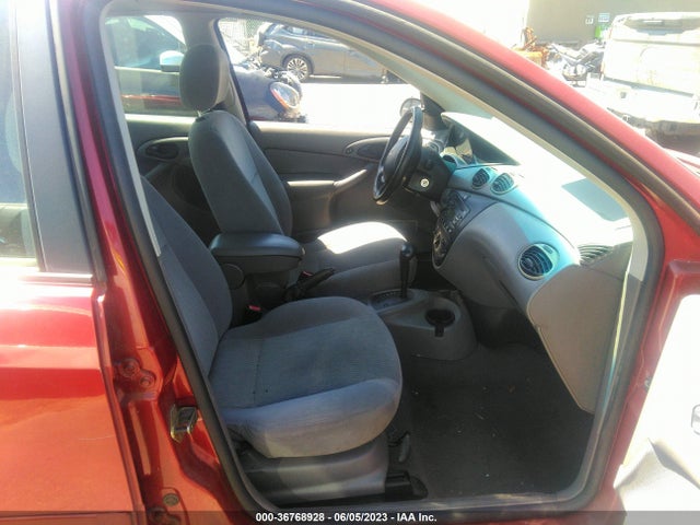 2001 FORD FOCUS SE VIN: 1FAFP34311W162087