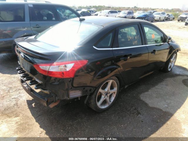1FADP3J24EL255373 Ford Focus Titanium