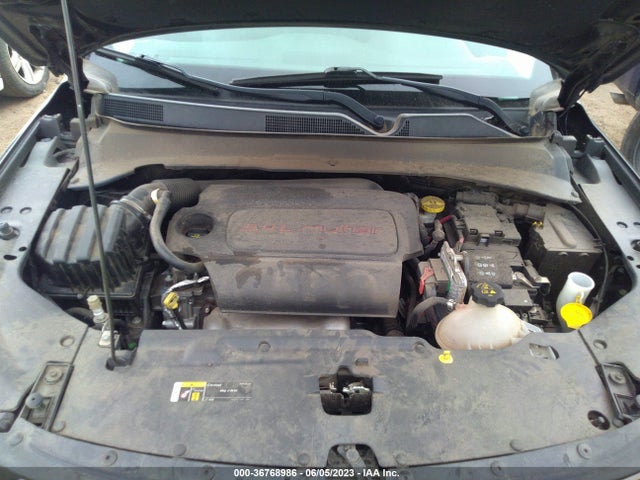 3C4NJCBB7JT441230 Jeep Compass Latitude