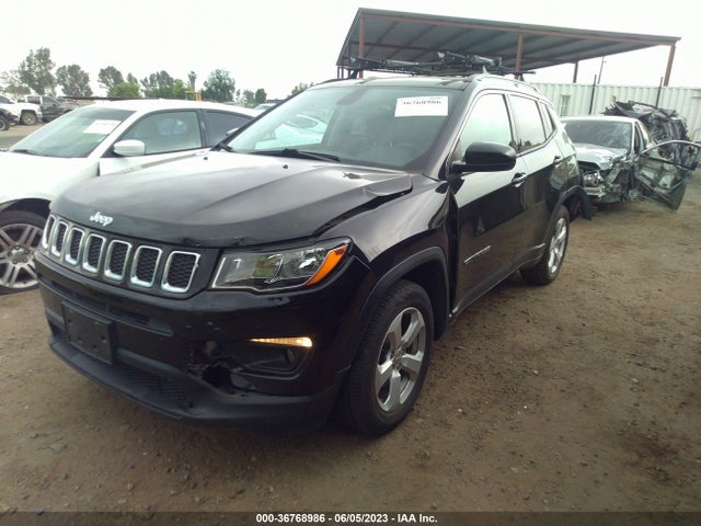 3C4NJCBB7JT441230 Jeep Compass Latitude