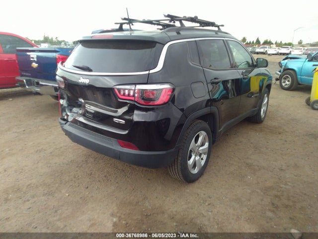 3C4NJCBB7JT441230 Jeep Compass Latitude