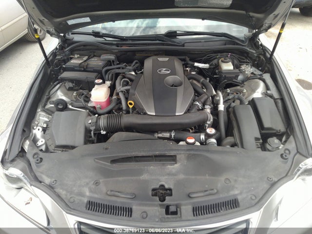 JTHBA1D2XG5028049 Lexus IS 200T