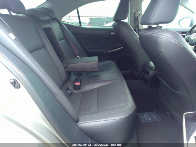 JTHBA1D2XG5028049 Lexus IS 200T