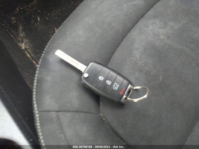 KNDJP3A56H7449049 KIA SOUL +