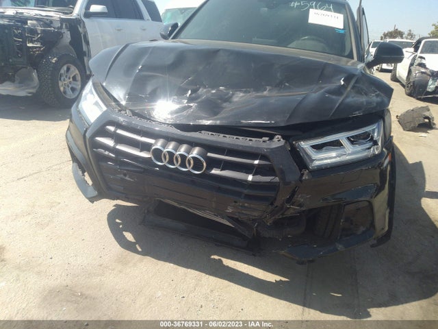 WA1ENAFYXL2075964 Audi Q5 Titanium Premium Plus