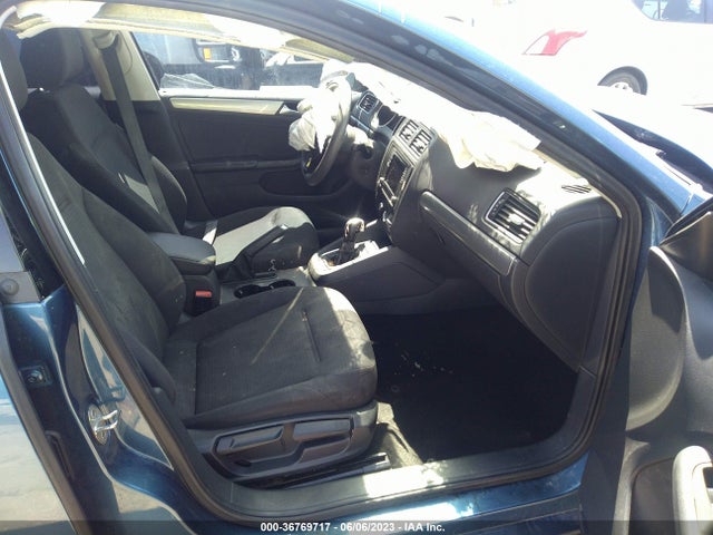 3VWD67AJ2GM359452 Volkswagen Jetta Sedan 1.4t Se
