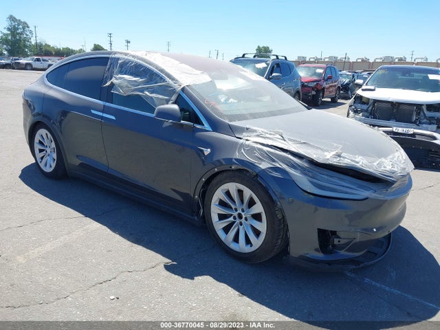 Tesla Model X 70d/90d/75d/60d 2016 5YJXCAE23GF027839 Image 1