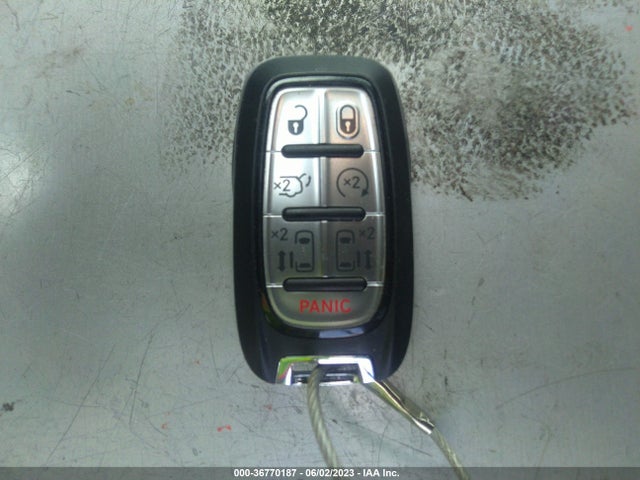 2C4RC1CG3NR215544 Chrysler Voyager Lx