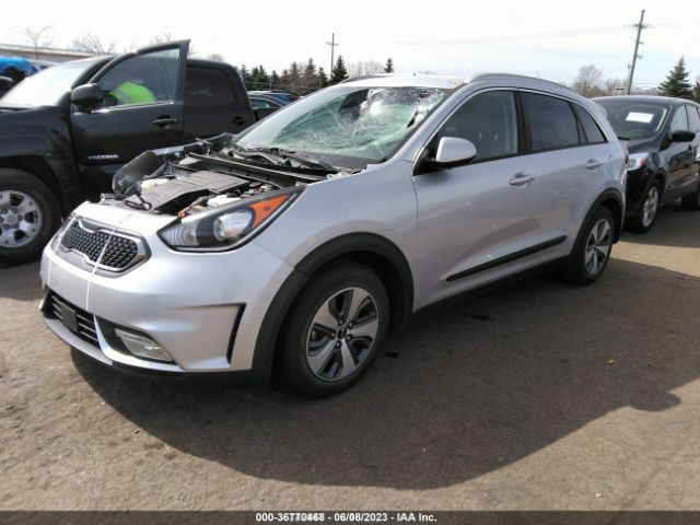 KNDCB3LC9J5108040 KIA NIRO LX