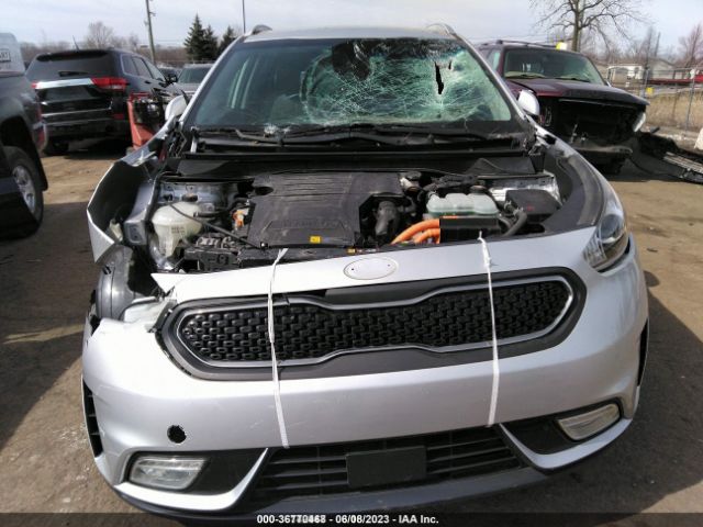 KNDCB3LC9J5108040 KIA NIRO LX
